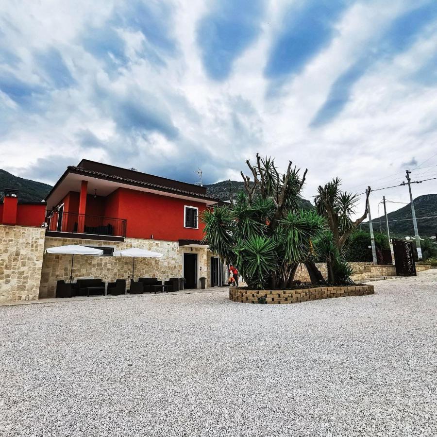 Il Sentiero Di Leano Hotel แตร์ราชินา ภายนอก รูปภาพ