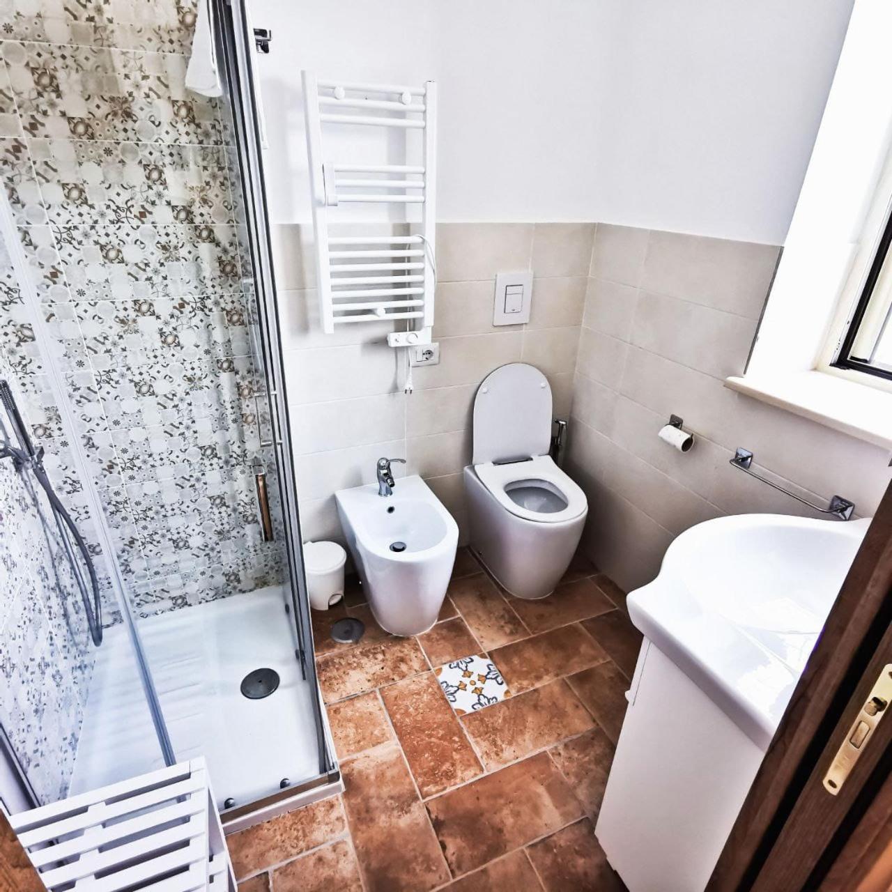 Il Sentiero Di Leano Hotel แตร์ราชินา ห้อง รูปภาพ